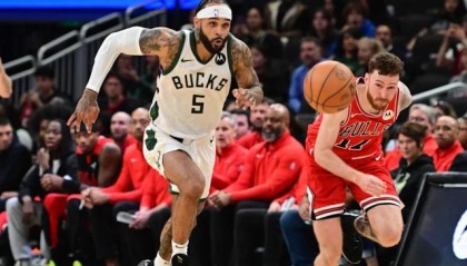 九游体育手机官网入口-为何底薪加盟雄鹿？小特伦特：能搭档两位75大巨星