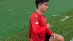 辽宁铁人后卫希尔扎提：距离复出还有一周，踢不了比赛也挺着急